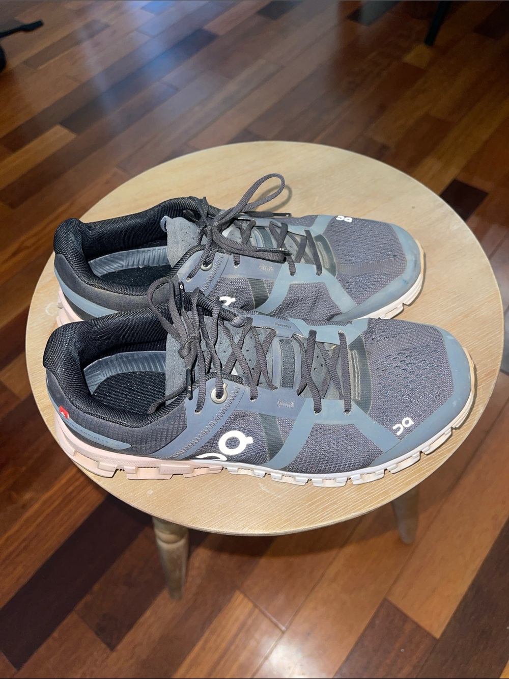 On Running womens Athletic Sneakers- dark grey & pink